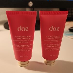 Dae Cactus Fruit 3-in-1 Styling Cream — Pink